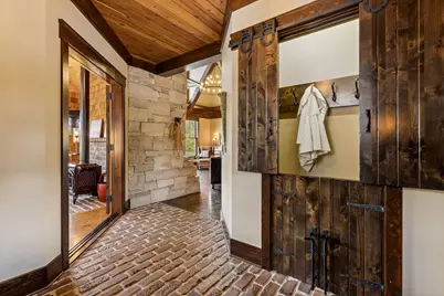1610 Locust Hills Place, Wayzata, MN 55391 - Photo 15