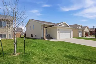 4560 15th St S, Moorhead, MN 56560 - Photo 31