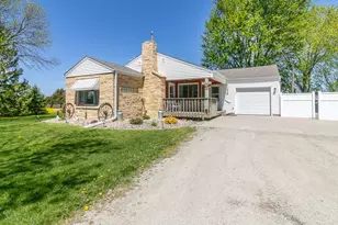 7248 Crane Creek Rd, Owatonna, MN 55060 - Photo 1