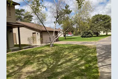 4711 Lund Point, Eagan, MN 55122 - Photo 5