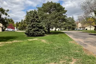 4711 Lund Point, Eagan, MN 55122 - Photo 7