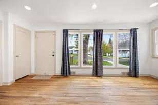 1211 Lealand Rd E, Maplewood, MN 55109 - Photo 5
