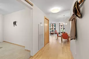 215 10th Ave S, Minneapolis, MN 55415 - Photo 31