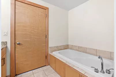 215 10th Avenue S #207, Minneapolis, MN 55415 - Photo 23