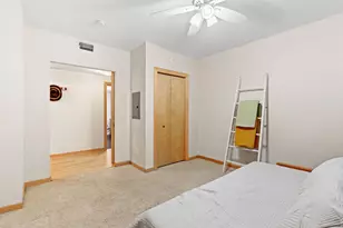 215 10th Ave S, Minneapolis, MN 55415 - Photo 25