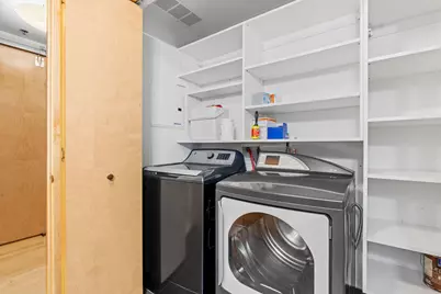215 10th Avenue S #207, Minneapolis, MN 55415 - Photo 29