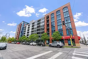 215 10th Ave S, Minneapolis, MN 55415 - Photo 1