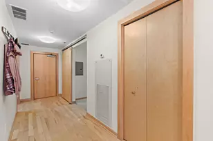215 10th Ave S, Minneapolis, MN 55415 - Photo 33