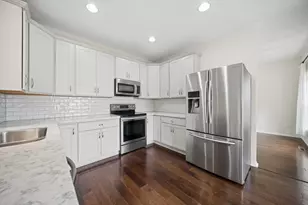 221 Butternut Cir, Carver, MN 55315 - Photo 13