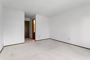 1115 Landmark Trail S, Hopkins, MN 55343 - Photo 13