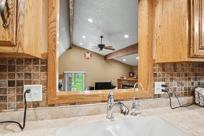 806 6th Avenue SE, Pipestone, MN 56164 - Photo 13