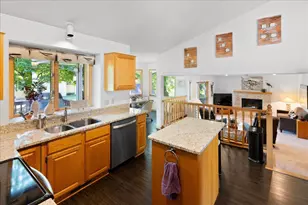 1217 Emerson Ct, Burnsville, MN 55337 - Photo 15