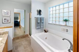 1217 Emerson Ct, Burnsville, MN 55337 - Photo 29