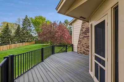 14400 38th Avenue N, Plymouth, MN 55446 - Photo 31