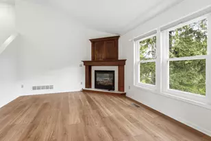 7516 W 77th St, Chaska, MN 55318 - Photo 9