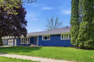 105 21st St NW, Austin, MN 55912 - Photo 3