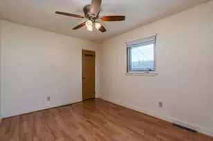 101 Jay St, Le Sueur, MN 56058 - Photo 13
