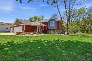 681 W River Dr, New London, MN 56273 - Photo 3