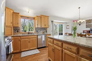 681 W River Dr, New London, MN 56273 - Photo 5