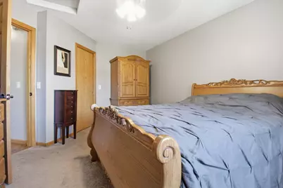 681 W River Drive, New London, MN 56273 - Photo 11