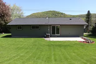 120 Stevens St, Rollingstone, MN 55969 - Photo 9