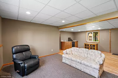 3220 Marlin Avenue, Vadnais Heights, MN 55127 - Photo 15