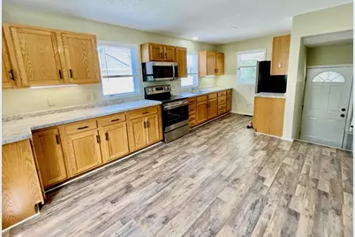 1408 11th Avenue NW, Austin, MN 55912 - Photo 3