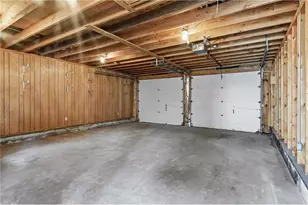 2082 Berkeley Ave, Saint Paul, MN 55105 - Photo 31