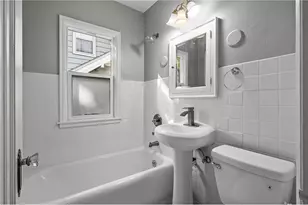 2082 Berkeley Ave, Saint Paul, MN 55105 - Photo 11