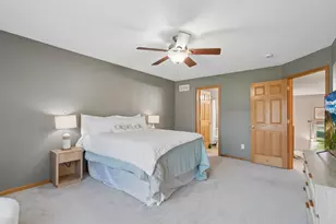 2121 St Johns Ct, Woodbury, MN 55129 - Photo 11