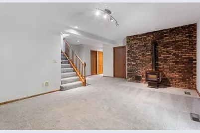 1948 Crown Point Drive, Mendota Heights, MN 55118 - Photo 15