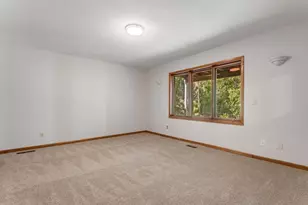 1948 Crown Point Dr, Mendota Heights, MN 55118 - Photo 17