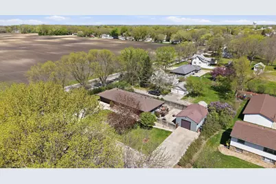 1600 7th Avenue SE, Willmar, MN 56201 - Photo 3