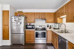 10270 Arrowwood Dr, Eden Prairie, MN 55347 - Photo 15