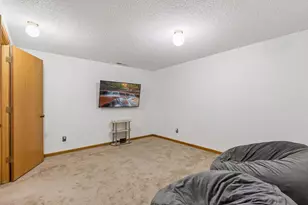 10270 Arrowwood Dr, Eden Prairie, MN 55347 - Photo 23