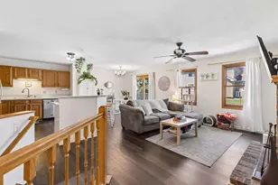 10270 Arrowwood Dr, Eden Prairie, MN 55347 - Photo 5