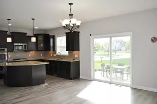 6886 Jewel Ave S, Cottage Grove, MN 55016 - Photo 7