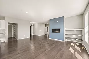 16122 Estate Ln, Lakeville, MN 55044 - Photo 9
