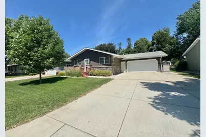 608 Elaine Avenue, Marshall, MN 56258 - Photo 19