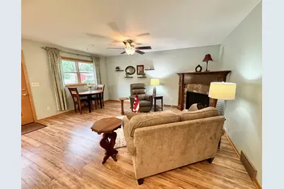 608 Elaine Avenue, Marshall, MN 56258 - Photo 5