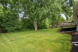 11200 Oakvale Rd N, Minnetonka, MN 55305 - Photo 31