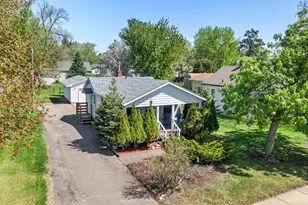 212 4th Ave NE, Cambridge, MN 55008 - Photo 1
