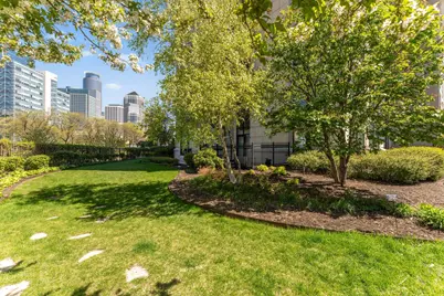 500 E Grant Street #1402, Minneapolis, MN 55404 - Photo 37