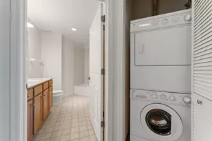 500 E Grant St, Minneapolis, MN 55404 - Photo 17
