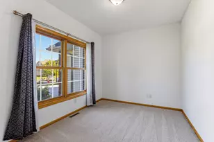 17993 Fullerton Ct, Lakeville, MN 55044 - Photo 9