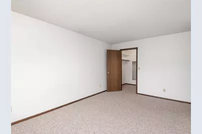 5356 Beachside Drive, Minnetonka, MN 55343 - Photo 13