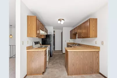 5356 Beachside Drive, Minnetonka, MN 55343 - Photo 7