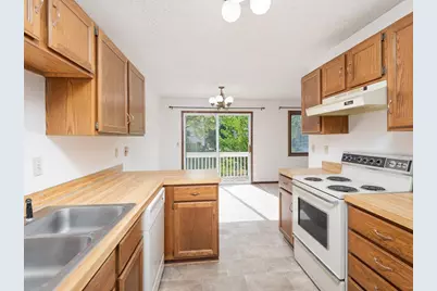 5356 Beachside Drive, Minnetonka, MN 55343 - Photo 9