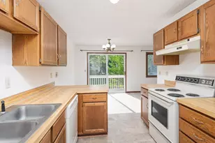 5356 Beachside Dr, Minnetonka, MN 55343 - Photo 9