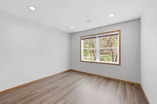 71 B St, Saint Paul, MN 55106 - Photo 29